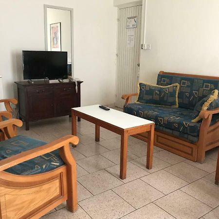 Daphne Hotel Apartments (Adults Only) Paphos Exterior photo