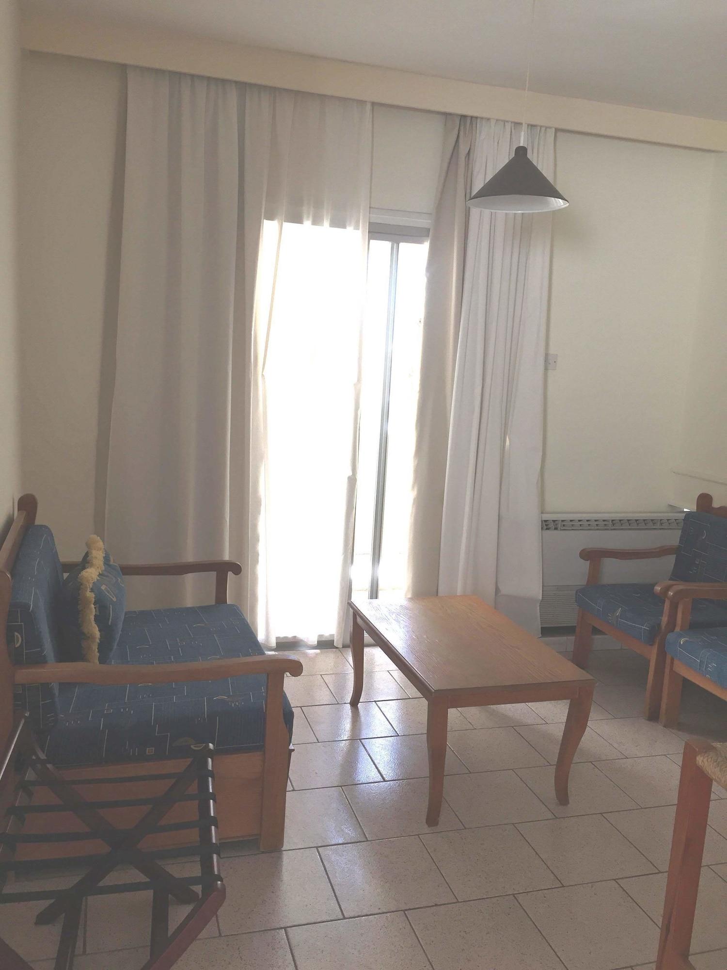 Daphne Hotel Apartments (Adults Only) Paphos Exterior photo