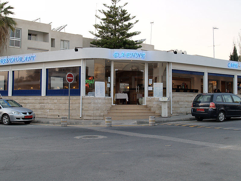 Daphne Hotel Apartments (Adults Only) Paphos Exterior photo