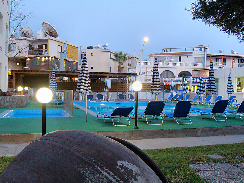 Daphne Hotel Apartments (Adults Only) Paphos Exterior photo