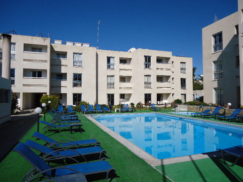 Daphne Hotel Apartments (Adults Only) Paphos Exterior photo