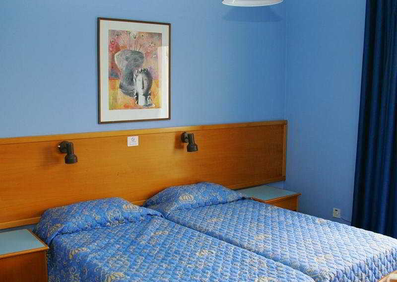 Daphne Hotel Apartments (Adults Only) Paphos Exterior photo