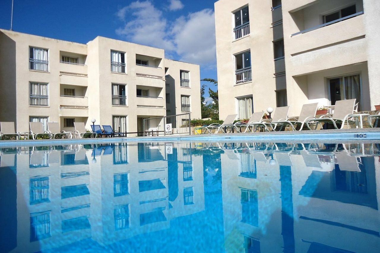Daphne Hotel Apartments (Adults Only) Paphos Exterior photo