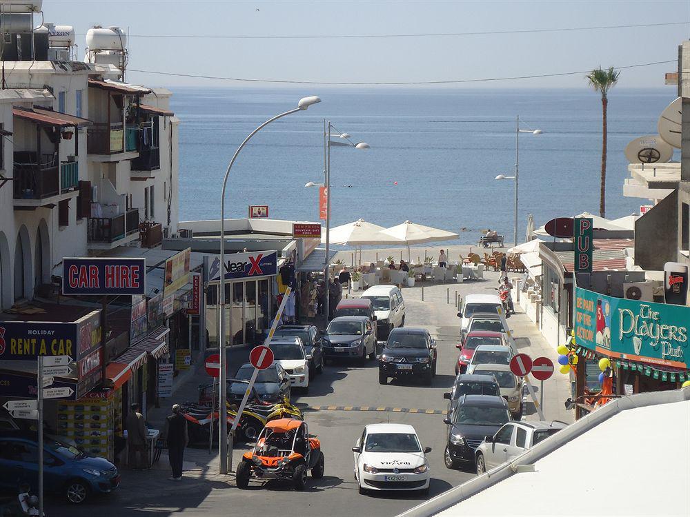 Daphne Hotel Apartments (Adults Only) Paphos Exterior photo